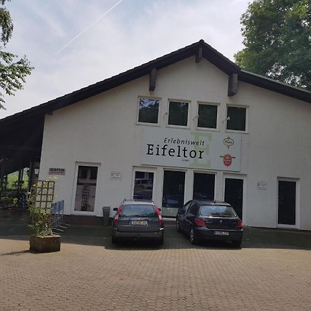 Hotel-Restaurant-Eifeltor Mechernich Exterior photo